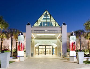 The Gardens Mall First Day 'Fits Instagram Challenge